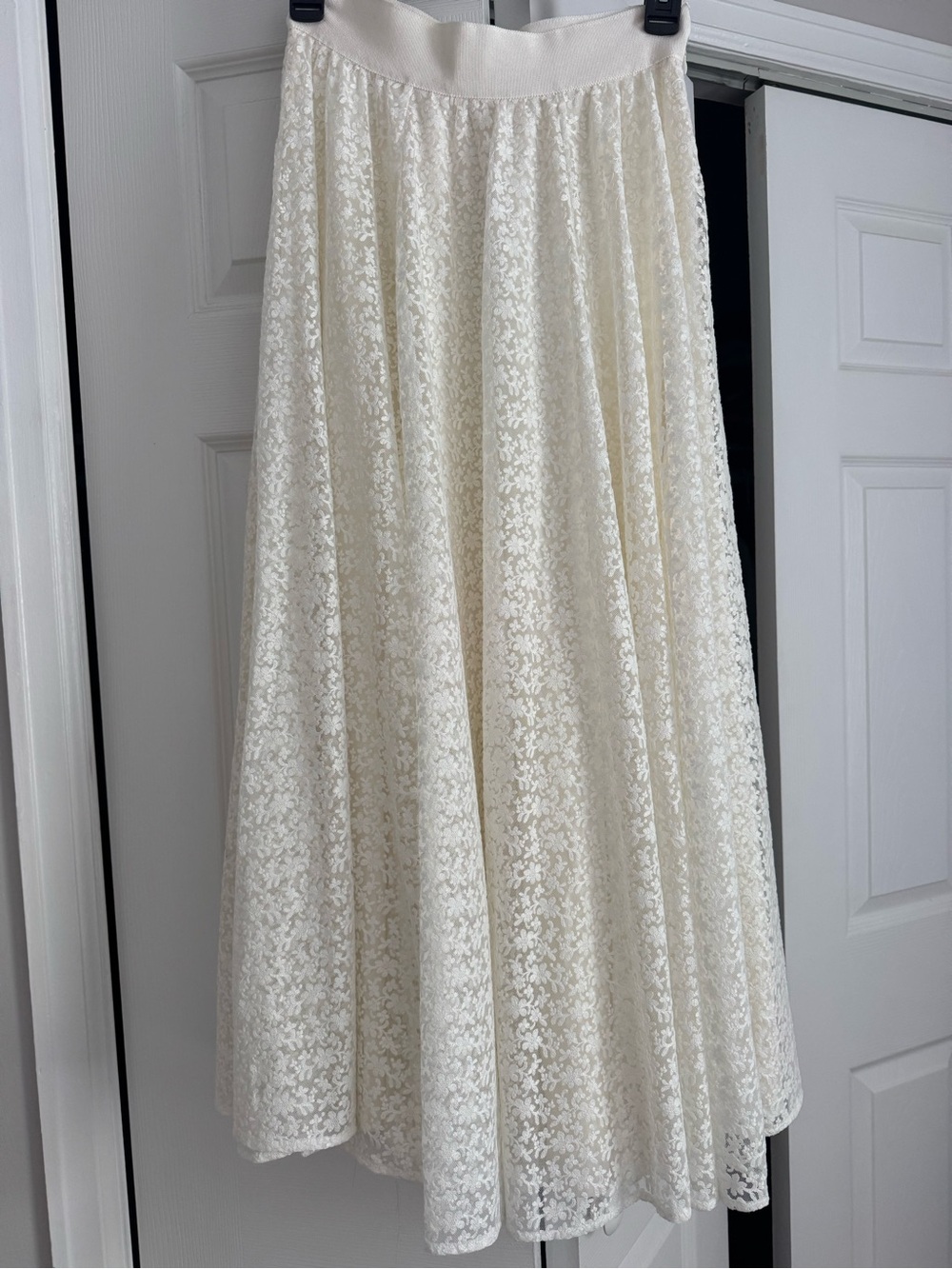 NWT Sézane Women's Cream/White Lace Maxi Skirt - Picture 3 of 4